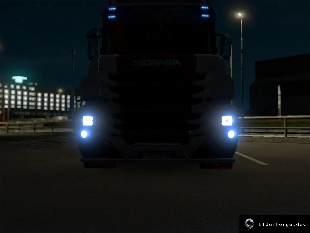 Обложка мода: Ксеноновые фары для грузовиков в ETS2 – широкий набор световых модов