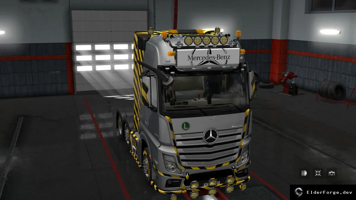 Обложка мода: LightBox для Mercedes‑Actros 2014 – новые световые элементы в ETS2