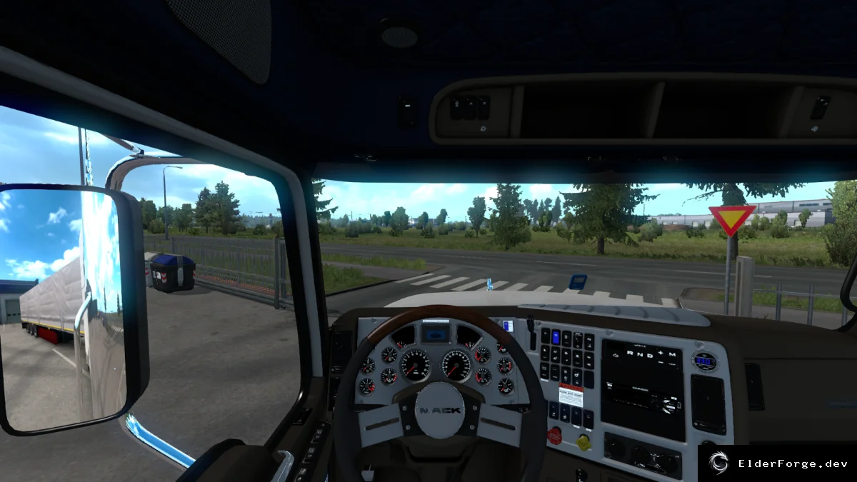 Обложка мода: MACK Pinnacle CHU613 – автосалонный грузовик для Euro Truck Simulator 2